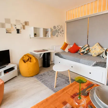 Confort, Parking Prive, Terrasse Et Apartamento